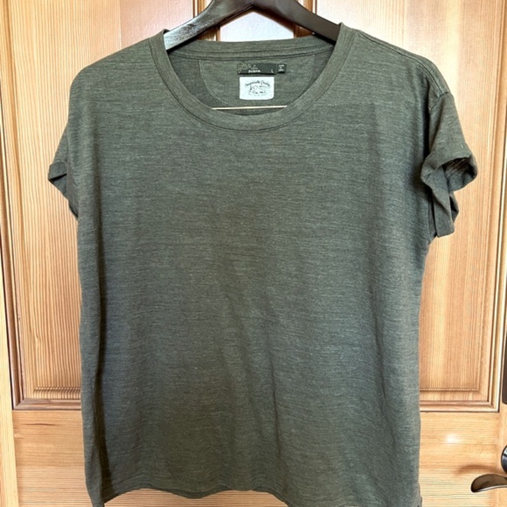 Prana women’s short sleeved tshirt